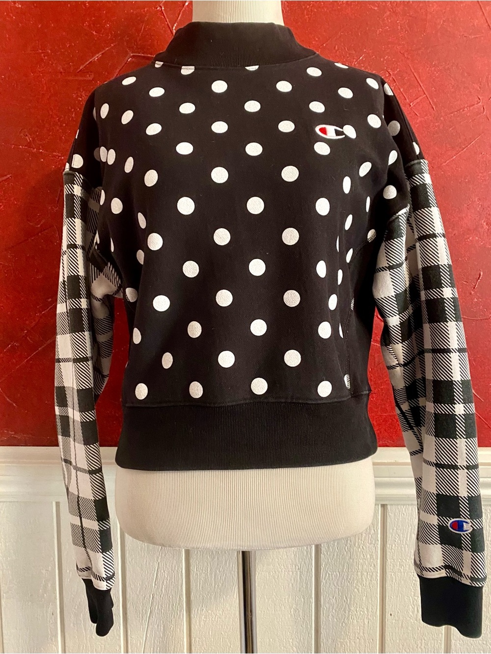 Champion Black & White Polka Dot Cropped Sweatshirt with Plaid Sleeves, Medium